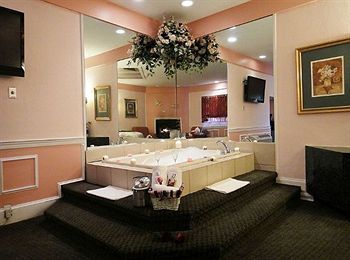 Inn Of The Dove Romantic Luxury & Business Bensalem